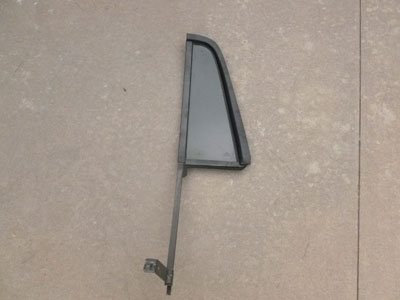 1998 Ford Expedition XLT - Door Vent Window Glass, Rear Right3